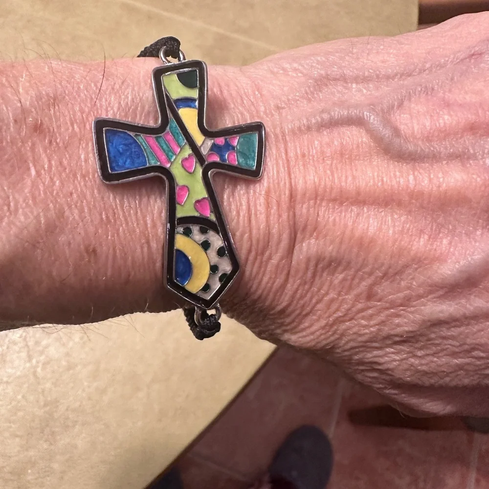 Cross Bracelet (Adjustable)